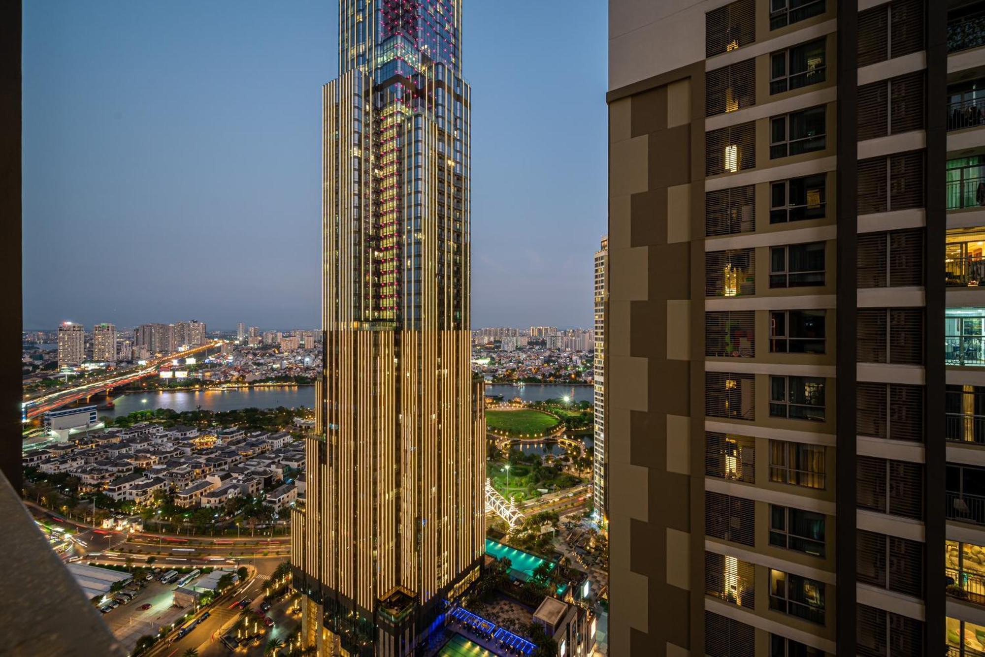 Luxury Apartment At Vinhomes Central Park Ho Chi Minh City Exterior photo